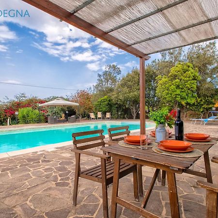 Villa Melograno With Exclusive Swimming Pool Surrounded By Greenery Campanedda 외부 사진
