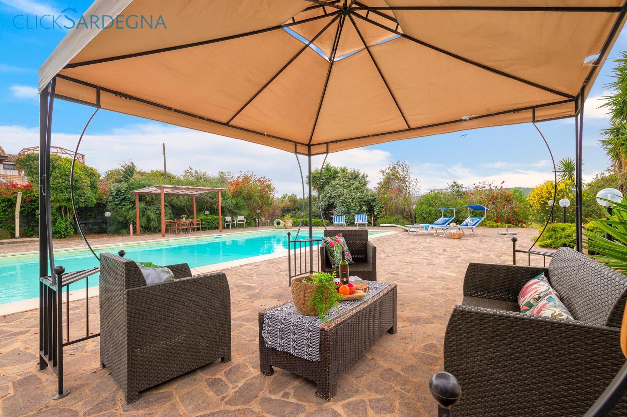 Villa Melograno With Exclusive Swimming Pool Surrounded By Greenery Campanedda 외부 사진